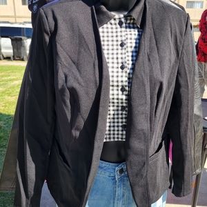 Black blazer with faux pocket